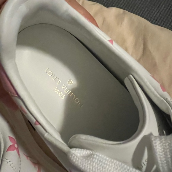 NIB Louis Vuitton Monogram Time Out Sneakers Size 39 - Picture 10 of 15
